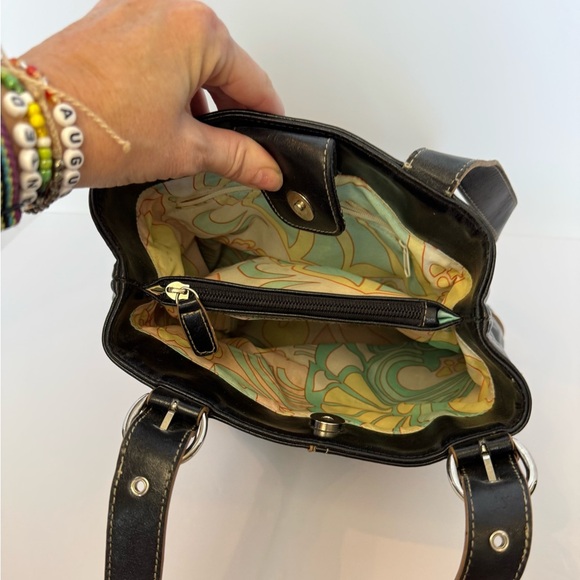 Cutest faux leather black purse. - Picture 7 of 13